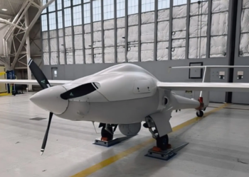 Firma amerikane thyen rekord botëror: avion ushtarak pa pilot fluturon 60 orë në 25 mijë këmbë