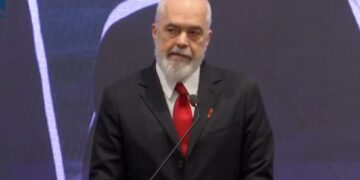 Rama: Prokurorët e Hagës nuk janë thjesht idiotë, janë edhe më politikë se prokurorët e Serbisë