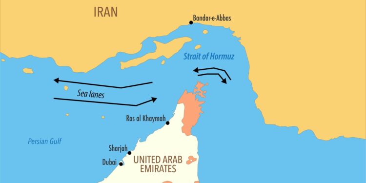 Teherani mbyll përkohësisht Ngushticën e Hormuzit për stërvitje, tensione me SHBA-në mes bisedimeve bërthamore