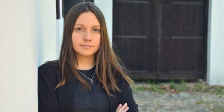 Dejana Cvetkoviq: Komuniteti shumicë ka përgjegjësi të vendosë lidhje