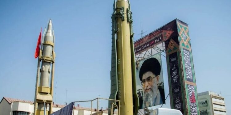 NYT: Irani përgatitet për një sulm të mundshëm nga SHBA, Larijani merr rol kyç