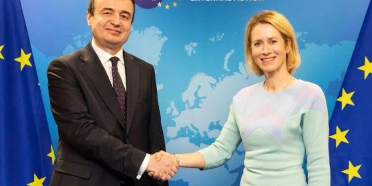 Kallas pas formimit të qeverisë: Përshpejtoni reformat, gati për takim Prishtinë–Beograd