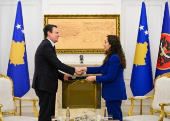 Osmani dekreton Kurtin mandatar për Qeverinë e re