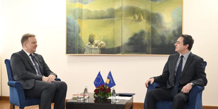 Kryeministri Kurti priti në takim Emisarin e BE-së për Dialogun Kosovë–Serbi, Peter Sørensen