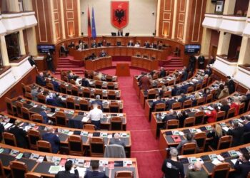 Seancë maratonë në Kuvend, miratohen ligje dhe zgjidhen anëtarët e Këshillit Mbikëqyrës të BSH