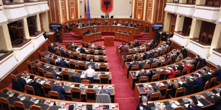 Seancë maratonë në Kuvend, miratohen ligje dhe zgjidhen anëtarët e Këshillit Mbikëqyrës të BSH