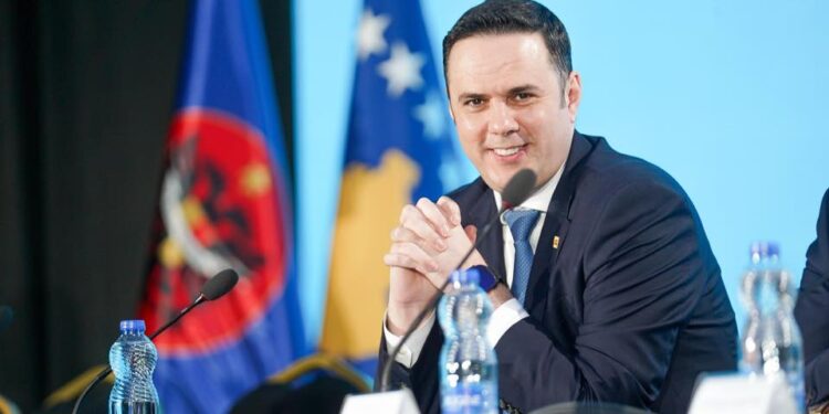 Lumir Abdixhiku reagon ashpër pas kritikave: Vendimi i anëtarësisë nuk përmbyset nga prapaskenat