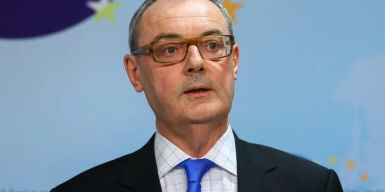 I dërguari i Bashkimi Evropian: Sanksionet po godasin fort ekonominë ruse, rrezik për paqëndrueshmëri financiare në 2026