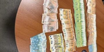 Zbulohen mbi 15 mijë euro të padeklaruara në Merdare, konfiskohet 25% e shumës