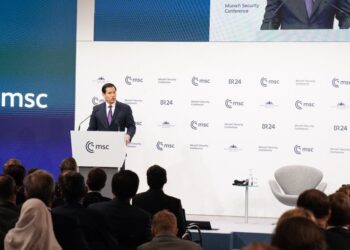 Tingulli i Mynihut: Autonomia, Ankthi dhe Muzgu i Rendit Transatlantik