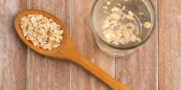 Si mund ta përmirësojë uji i tërshërës shëndetin tuaj të përgjithshëm?