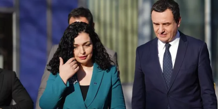 Çka po zihet: A po synon Kurti ta rrëzojë nga ‘fronti’ Vjosa Osmanin?