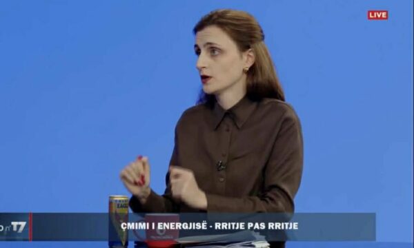 Janina Ymeri ia huq me postin e Ana Brnabiq në debat në T7