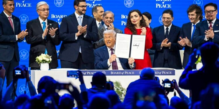 Alarm kombëtar | Si tregoi Vjosa Osmani se “Shtëpia e Bardhë” nuk pranoi idenë që Kosova të përfaqësohet nga Albin Kurti në “Bordin e Paqes”?