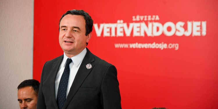 Si në Teheran | Vetëvendosje sulmon ambasadat perëndimore se po ndëryjnë në institucionet e Kosovës