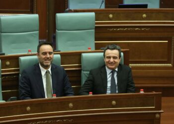 Kurti jashtë Kosovës: Asgjë e re nga çështja e Presidentit, ende s’ka ftesa për opozitën