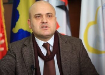 Kriset koalicioni: Haxhi Avdyli jep dorëheqje nga GUXO, kritikon ashpër linçimin që po i bëhet presidentes Vjosa Osmani