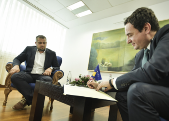 “Thash hajt ta provoj…” – Kurti e pranon se Andin Hotin ia propozoi PDK-së veç për t’ia bërë ‘adetin’