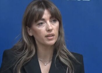 Haxhiu vazhdon të sillet si ministre e Drejtësisë, ende merret me Këshillin Prokurorial