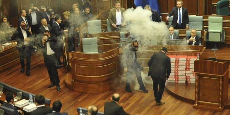 Parashkruhet aktakuza për gazin lotsjellës, aktgjykim refuzues ndaj Haxhiut dhe të tjerëve