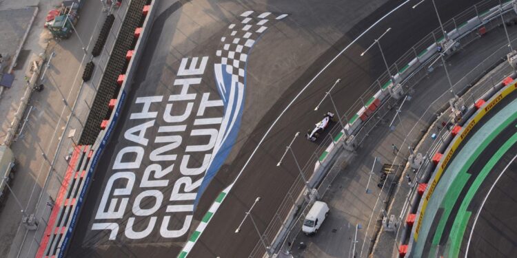 Formula 1 anulon garat në Bahrein dhe Arabinë Saudite për shkak të luftës në Lindjen e Mesme