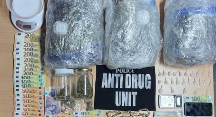 Aksion i madh antidrogë në Prishtinë: Arrestohen pesë persona, sekuestrohen mijëra euro