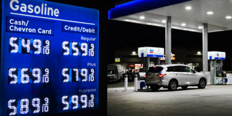 SHBA shqyrton pezullimin e Aktit Jones mes rritjes së çmimeve të karburantit nga lufta me Iranin