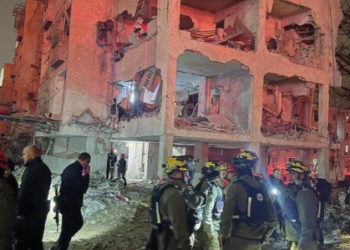 Përshkallëzim i fortë: 175 të plagosur në Izrael, Trump i jep ultimatum Iranit për Hormuzin