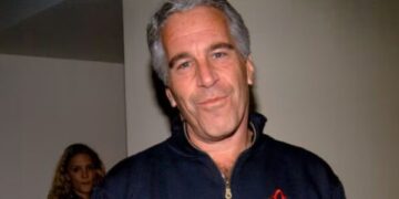 Hakeri hyri në serverin e FBI-së me dosjet e Epstein