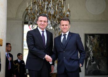 Kurti në Paris: Kërkon mbështetje nga Franca për integrimin dhe sigurinë e Kosovës