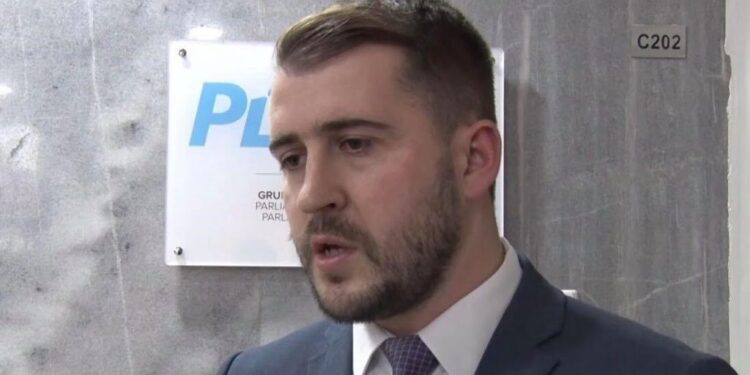 Lushtaku: S’e votojmë asnjë kandidat të propozuar nga VV-ja