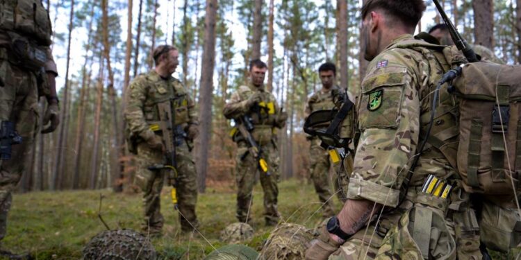 Britania paralajmëron: Evropa duhet të përgatitet për mbrojtje pa SHBA-në