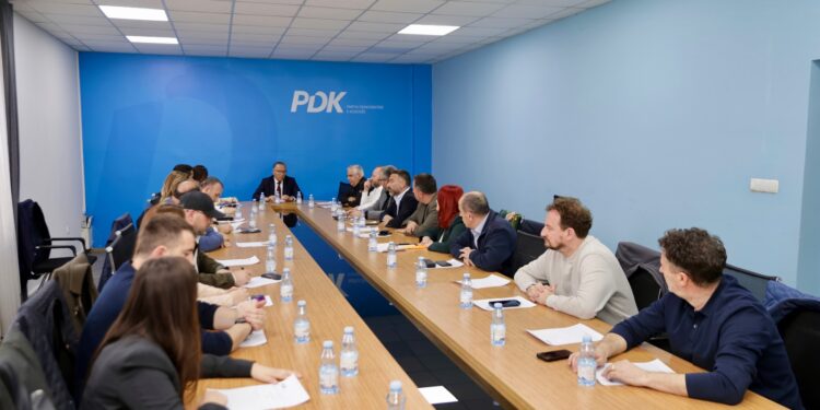 PDK kërkon zgjedhje të reja: “Qeveria në dështim, vendi në krizë”