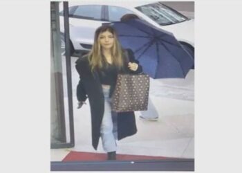 Policia kërkon këtë grua — dyshohet për vjedhje në qendrën tregtare të Ferizajt