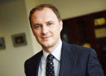 Selimi: Osmani do të kërkojë zgjedhje në prill, kundërshtari i saj kryesor Kurti në verë kur është diaspora