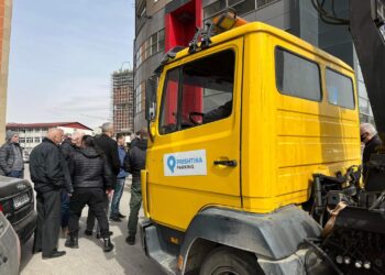 Proteston sindikata e punëtorëve të Prishtina Parking