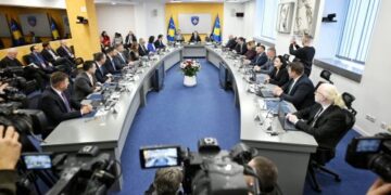453 persona të emëruar politikisht, Qeveria Kurti me kabinetin më të madh në rajon
