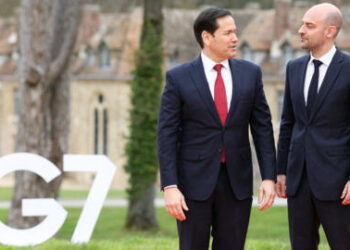 Rubio përplaset me Zelenskyy-n: “Gënjeshtër për Donbasin”, paralajmëron devijim armësh drejt Iranit