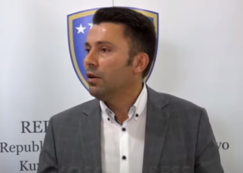 Adnan Rrustemi për Manastirin e Deçanit: Kurti deshti ta faktorizojë Rashiqin kundër Listës Serbe