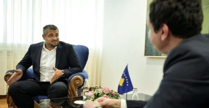 “Thirrini mendjes, populli nuk ua falë…” | Katër ditë pasi kërcënoi opozitën