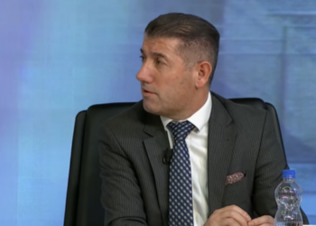 Avokati Smakiqi: Osmani duhet të shpallë zgjedhjet deri më 5 prill, ose Haxhiu pastaj mund t’ia anulojë dekretin