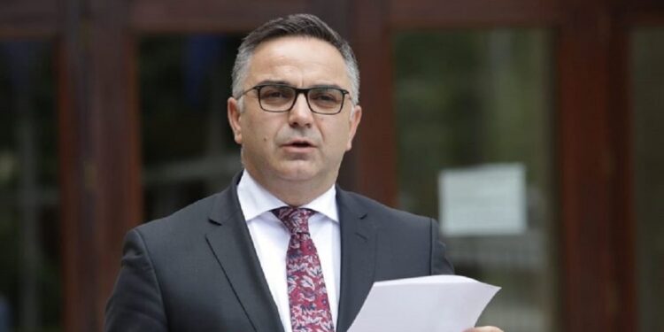 Tahiri: Asnjë kryeministër nuk guxon të marrë vendime “për hatër”