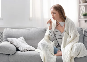Bronkiti akut: Simptomat, trajtimi dhe ilaçet natyrale që ndihmojnë në shërim