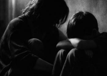 Rasti i keqtrajtimit të 5-vjeçarit në Lipjan, Gjykata u cakton paraburgim dy prindërve të tij