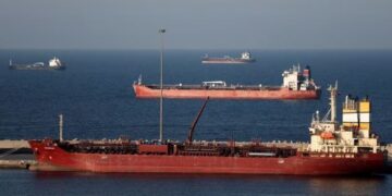 Irani vendos mina në Ngushticën e Hormuzit, Trump kërkon heqjen e menjëhershme