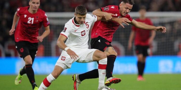 Polonia vendos bonus rekord 4.2 milionë dollarë për të mposhtur Shqipërinë në play-off të Botërorit