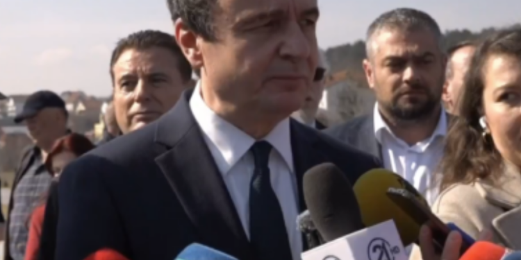 Kurti s’pranon të flasë për zhvillimet e fundit politike në Prekaz: Do të deklarohem nga Prishtina