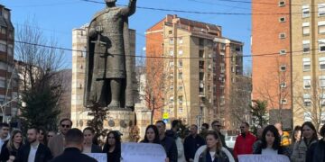 Në veri protestohet kundër ligjit për të huajt dhe atij për automjete