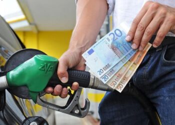 Oda Ekonomike e Kosovës kërkon masa fiskale për të ndaluar rritjen e çmimeve të naftës