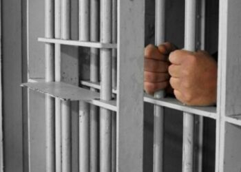 Vetëdorëzohet 56-vjeçari i dënuar me mbi 6 vjet burgim për blerje e shtije të narkotikëve në Prizren